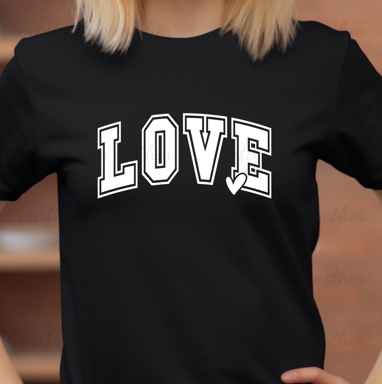 LOVE Tee